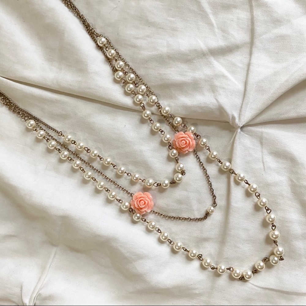 Gold and Pearl Necklace with Roses